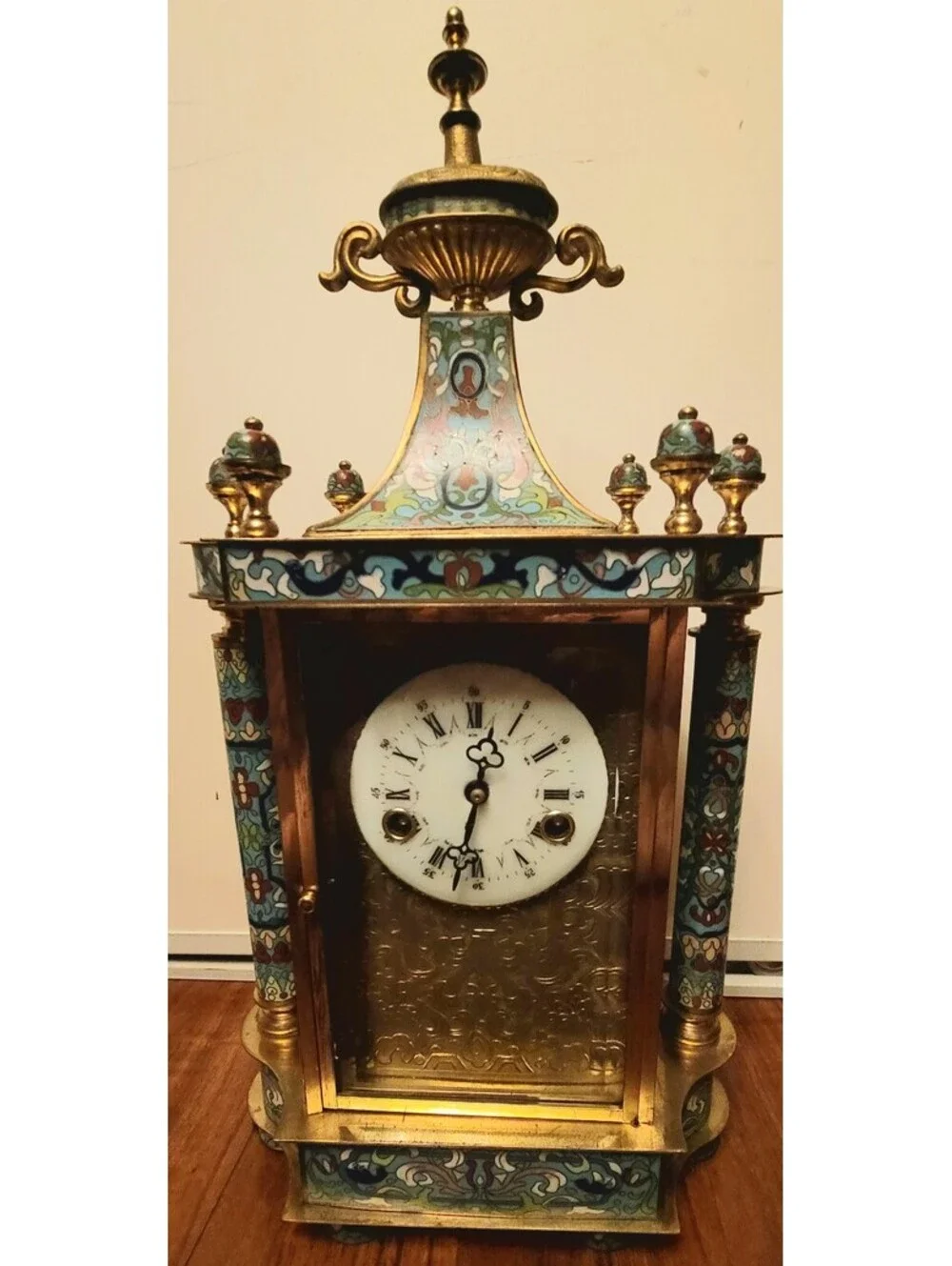 Chinese cloisonne Antique Decorative Brass and Enamel Clock with Columns